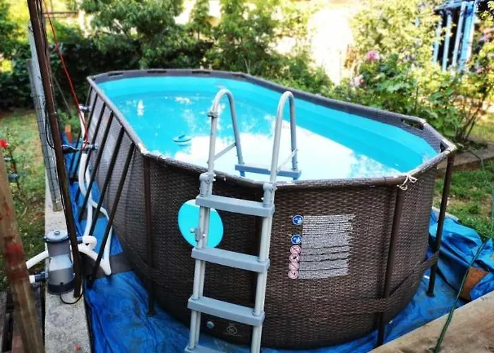 Appartement Croatia Borik Garten For Family Eg 1 *